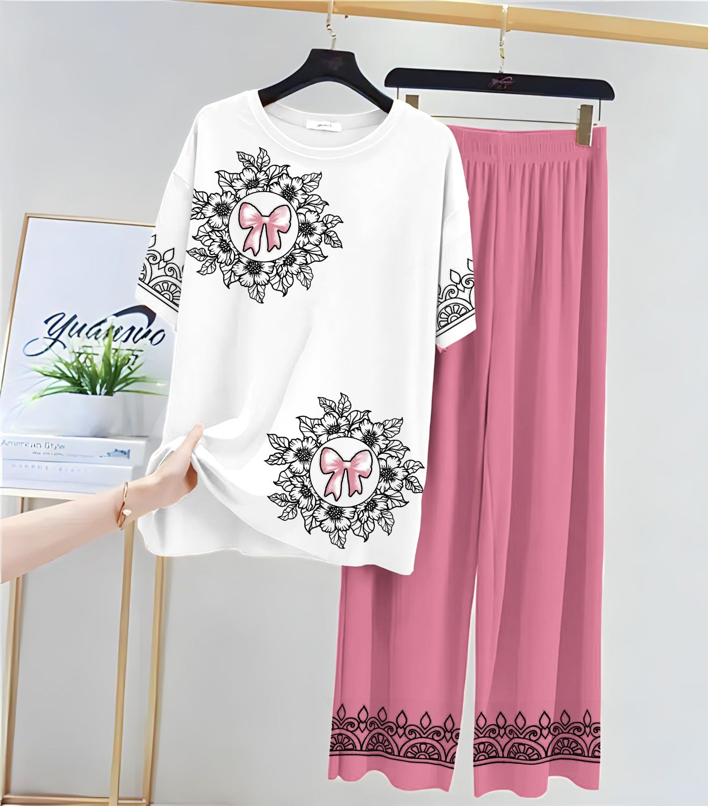 Floral & Ribbon Printed Loungewear