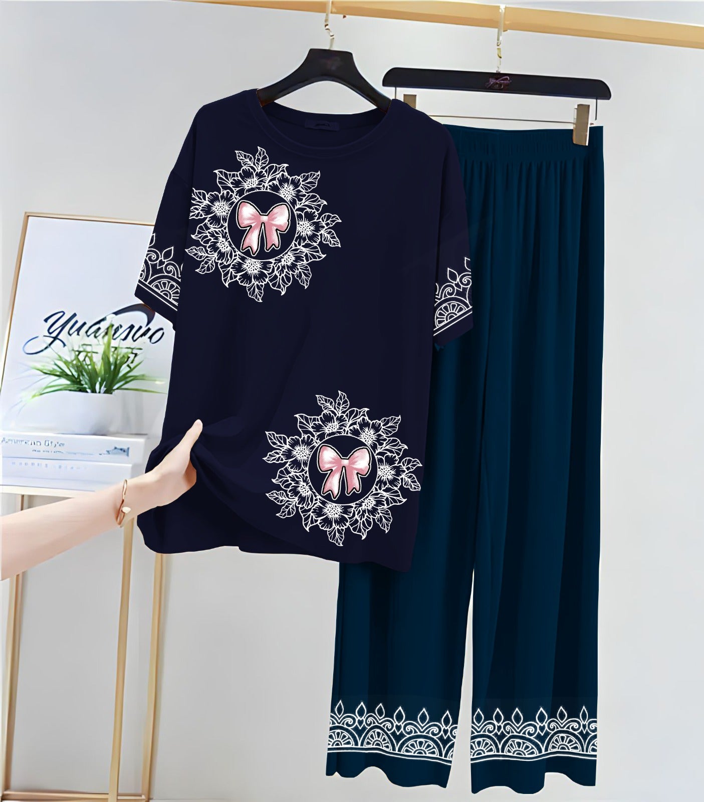 Floral & Ribbon Printed Loungewear