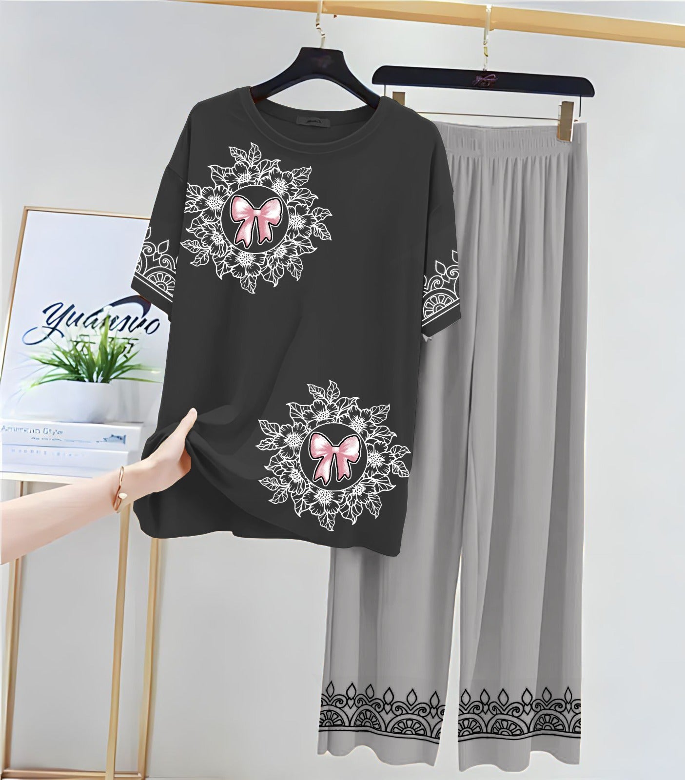 Floral & Ribbon Printed Loungewear