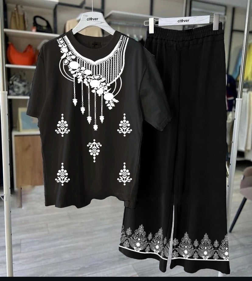 Necklace-Style Chain Printed Design Loungewear .