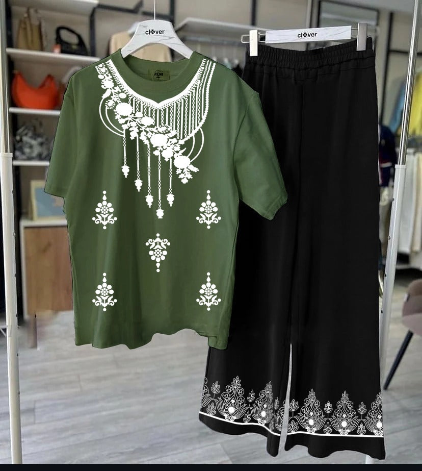 Necklace-Style Chain Printed Design Loungewear .