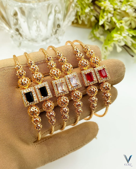 🌺Gold plated Zircon Bangles