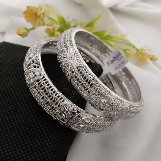 ✨Trendy & Bold Design Bangle ✨