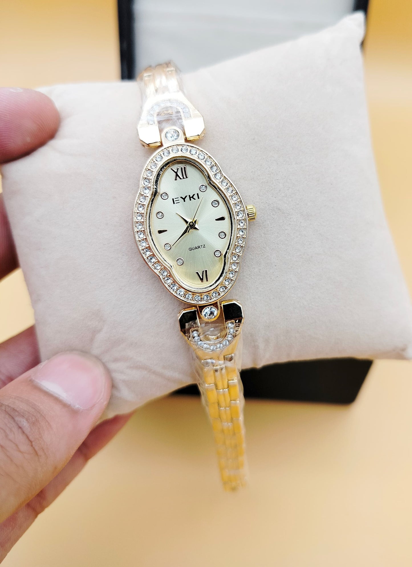EYKI  Jewellery Watch