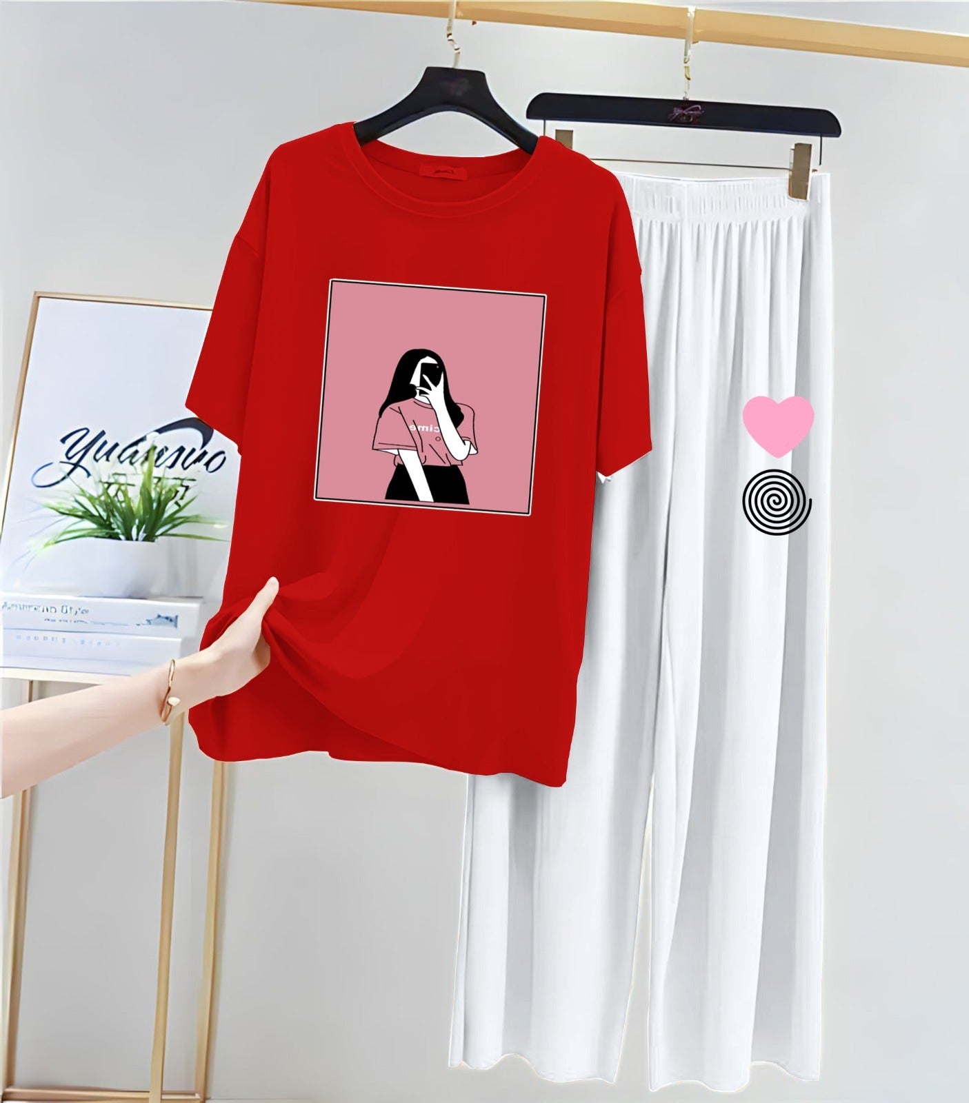 Selfie Girl Prints Night Suit With Flapper