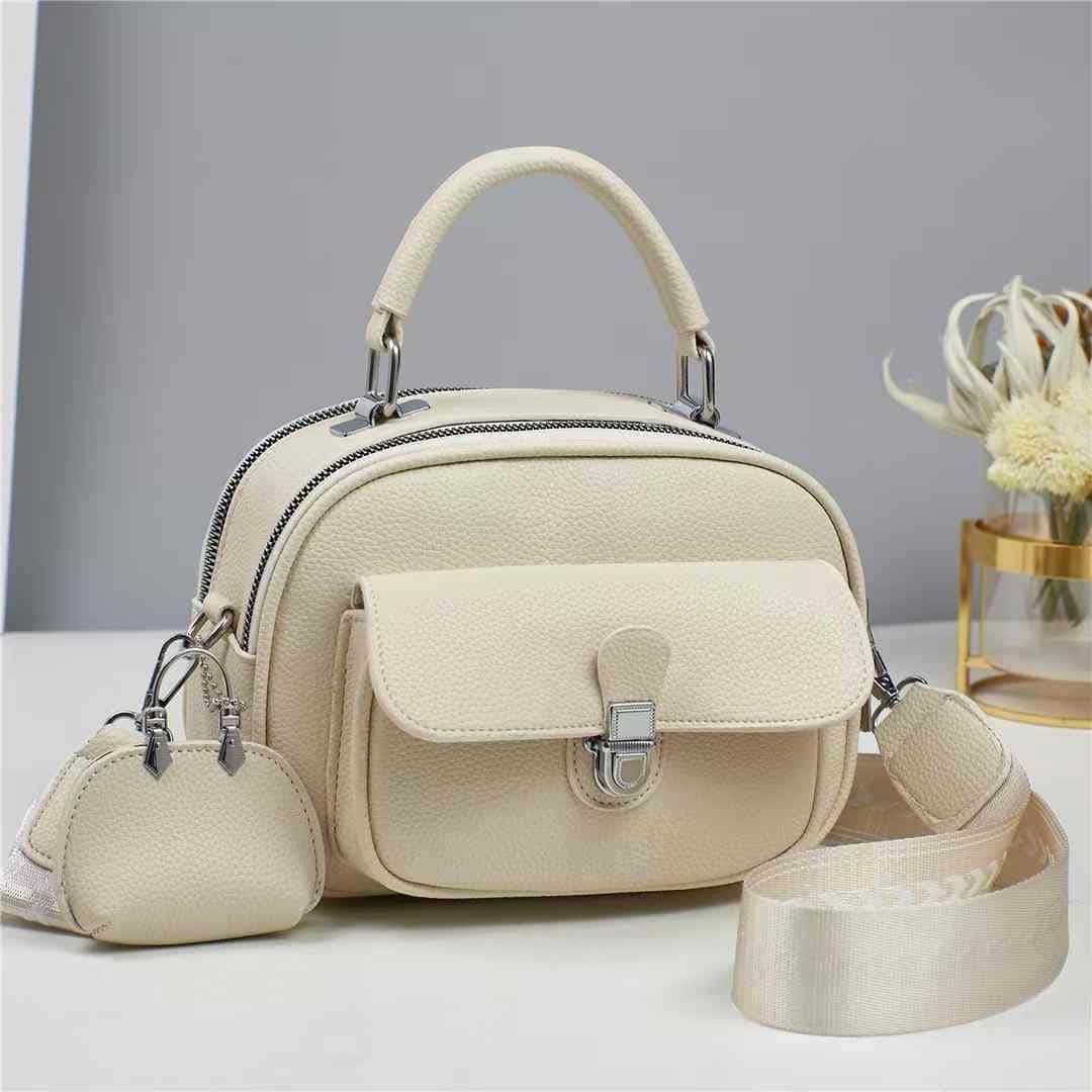 🎀 Formal Design Crossbody Bag 🎀