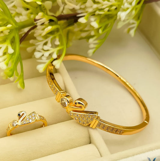 Graceful Swan Bangle & Ring Set – Sparkling Elegance