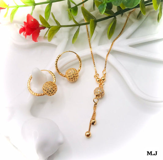 Elegant Gold-Plated Jewelry Set – Earrings & Necklace